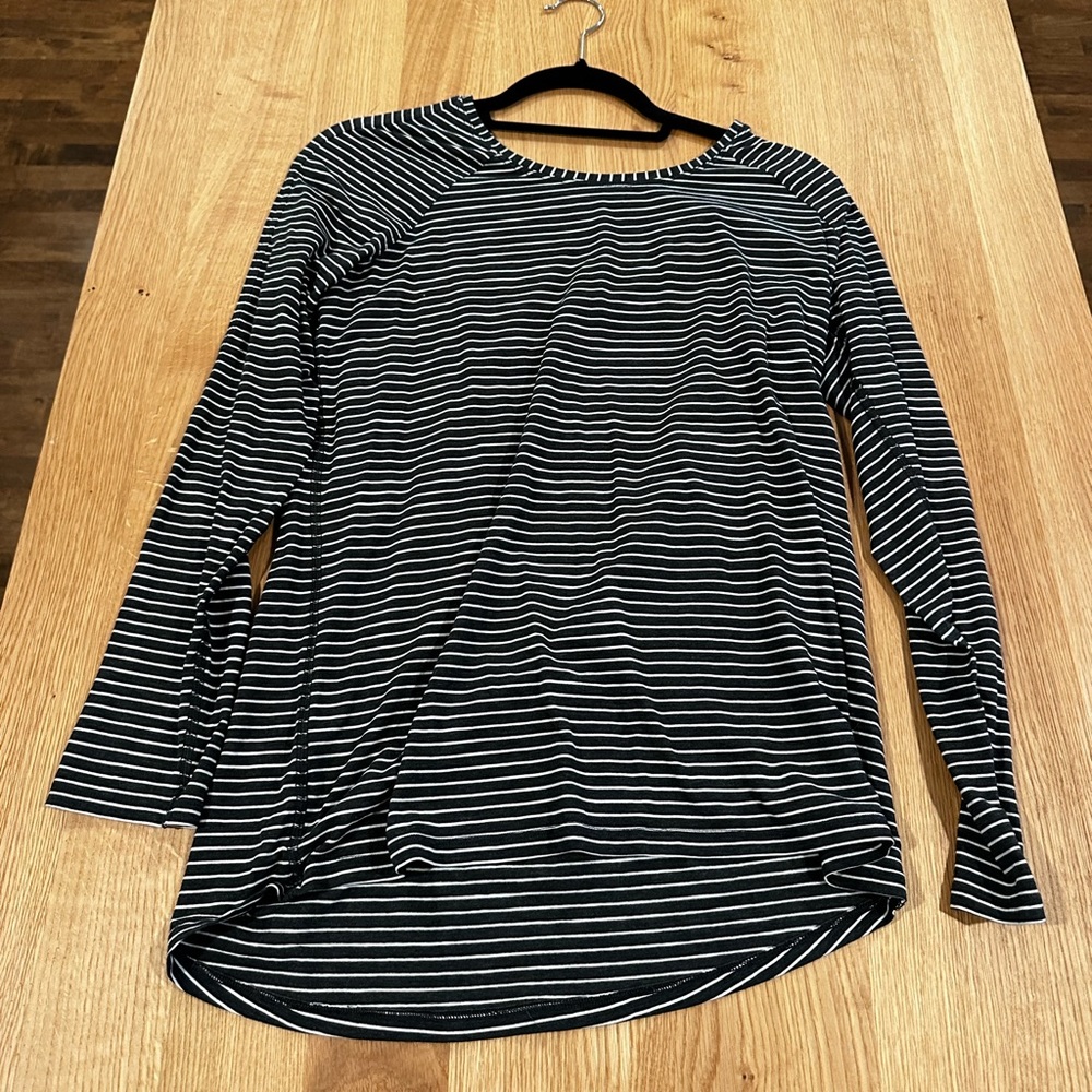 Lululemon Women’s Long-Sleeved Top